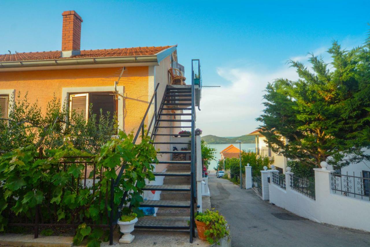 Apartments Vendi シベニク エクステリア 写真