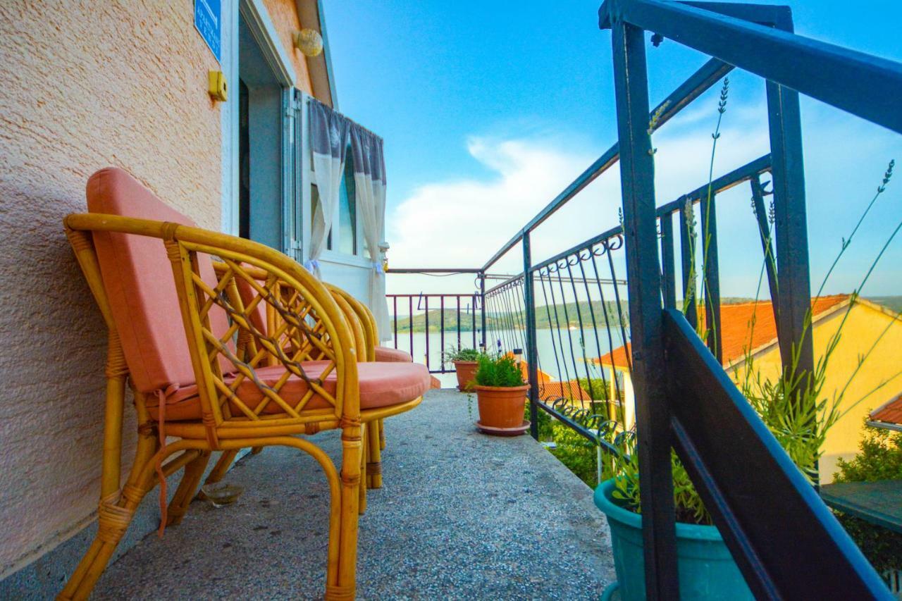 Apartments Vendi シベニク エクステリア 写真